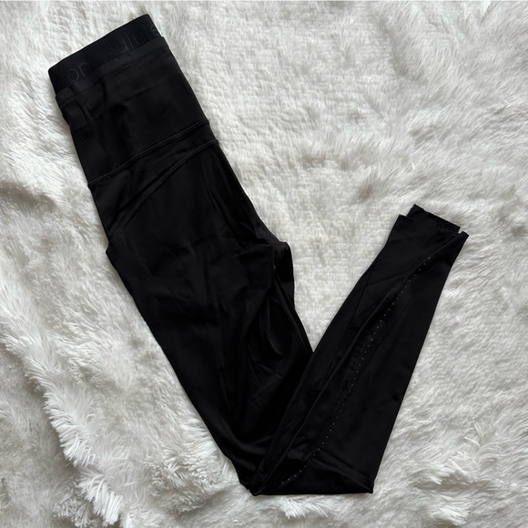 Lululemon Fast & Free *SHR Elite - Picture 1 of 4